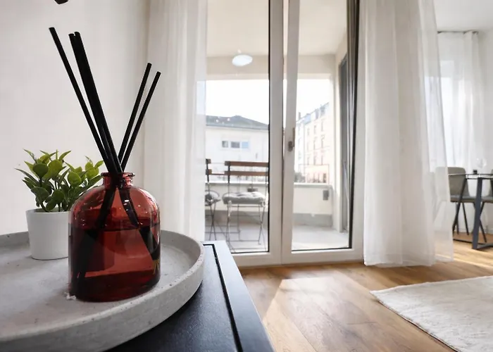 Homely! Design Airport Fair Balcony Apartamento Frankfurt am Main